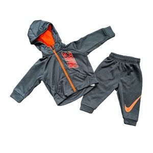 Nike boys 2T set orange gray with hoodie and sweatpants tapered full zip sweater